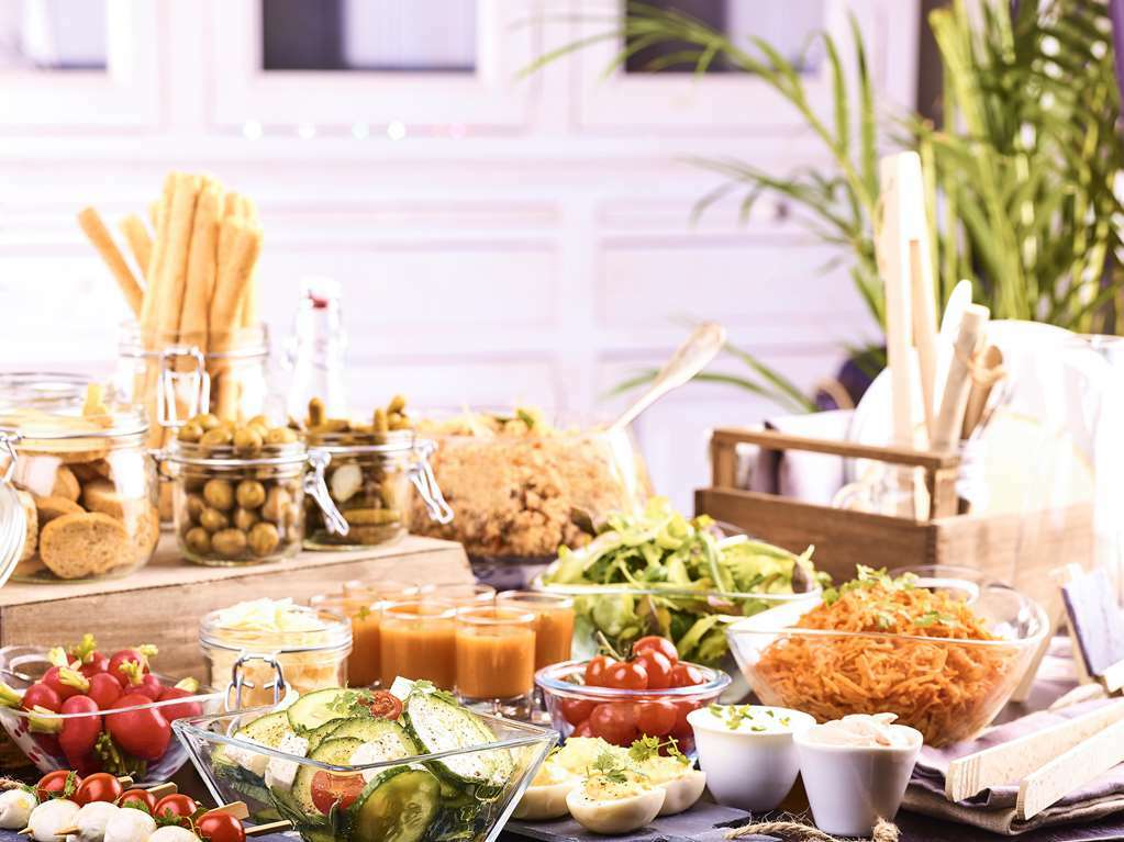 Kyriad Direct Strasbourg Ouest - Zenith Restaurant photo